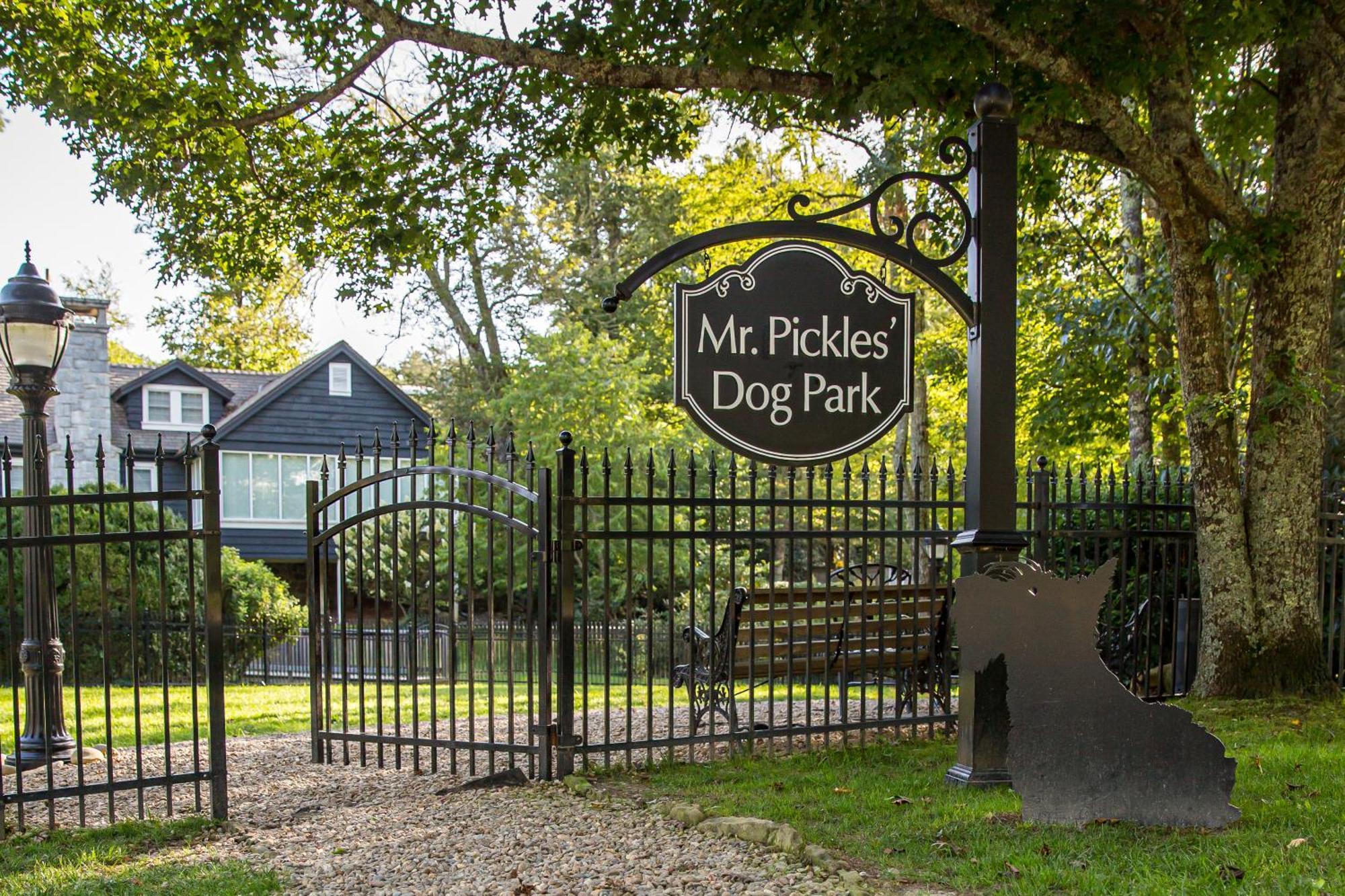The Park On Main Hotel Highlands Bagian luar foto